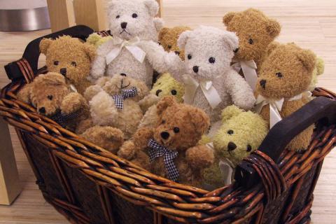 Как сохранить мягкие игрушки в идеальном состоянии: от выбора до регулярной чистки и хранения