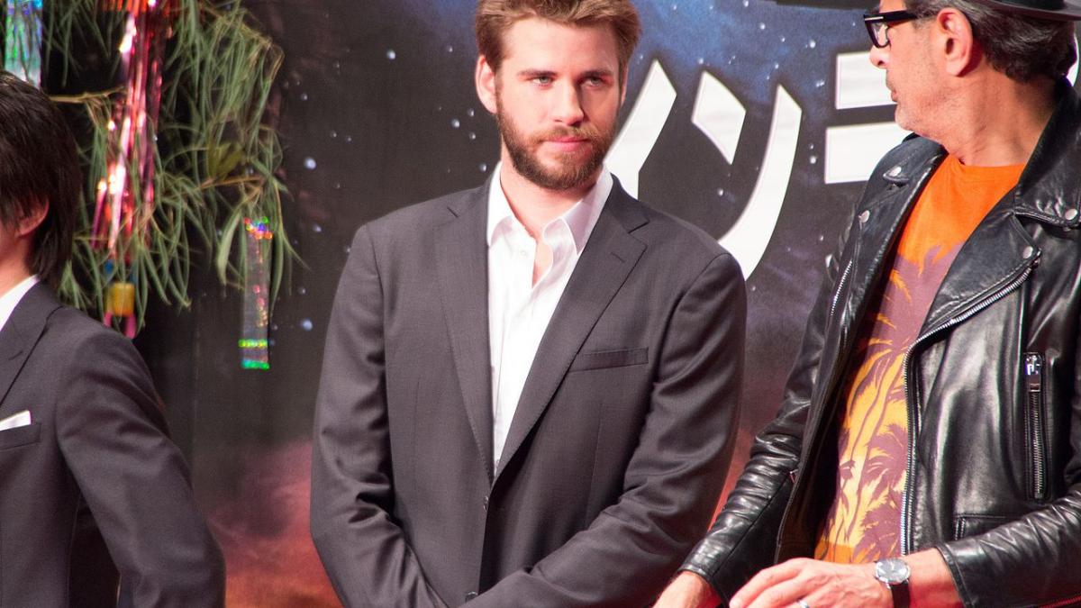 Лиам Хемсворт Лиам Хемсворт