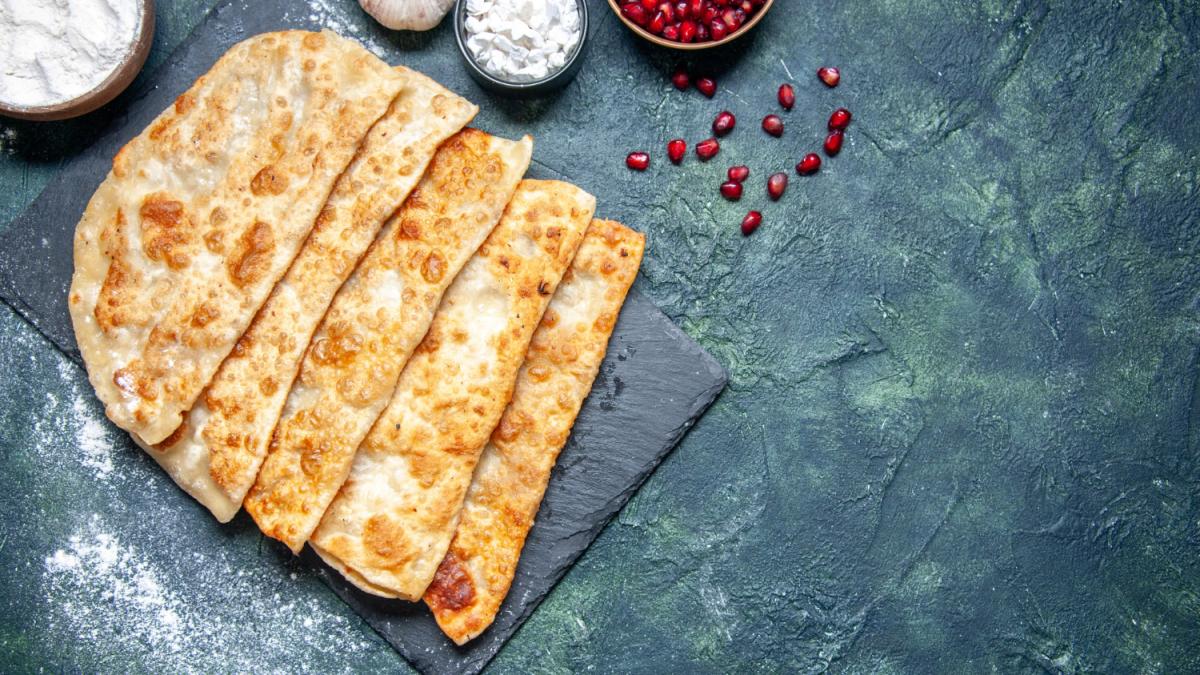 Чебуреки с мясом Чебуреки с мясом
