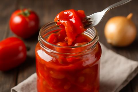 Лечо по-венгерски с мясом: пошаговый рецепт с салом и паприкой