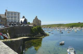 Морской природный парк Ируаз защищает самую большую в Европе колонию тюленей-монахов