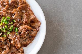 В соус для свинины добавляют яблочный сидр и гочуджан — Tasting Table
