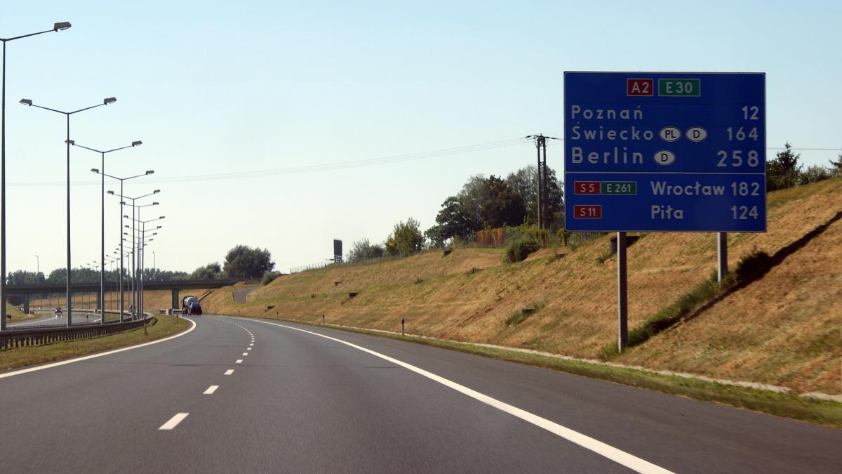 A2 (Poland) 3 km east of Poznań Komorniki interchange