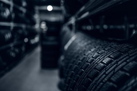 НАПИ: зимние шины подорожали на 3,9%, летние — на 3,4% за год