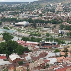 Местные жители уверяют, что Тбилиси безопасен для туристов, несмотря на протесты