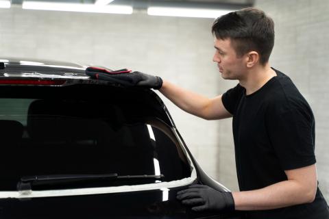 Специалист по автостеклам: электрохромная тонировка самая дорогая на рынке