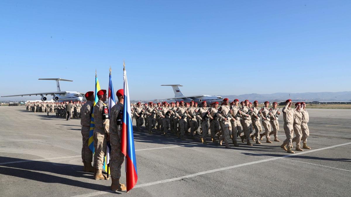 Vladimir Putin in Khmeimim Air Base in Syria (2017-12-11) 21 Vladimir Putin in Khmeimim Air Base in Syria (2017-12-11) 21