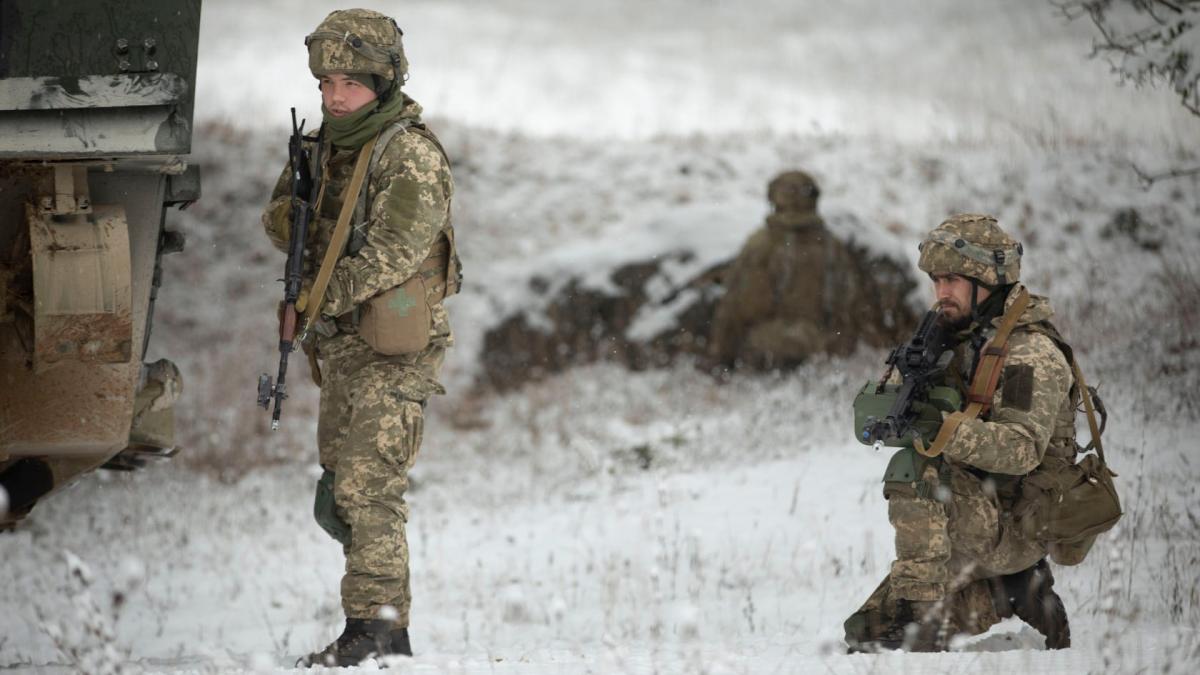 Украинские солдаты Украинские солдаты
