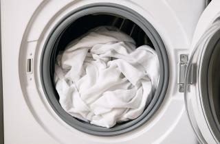 Домашний раствор с содой и перекисью помогает осветлить пятна — Trucmania