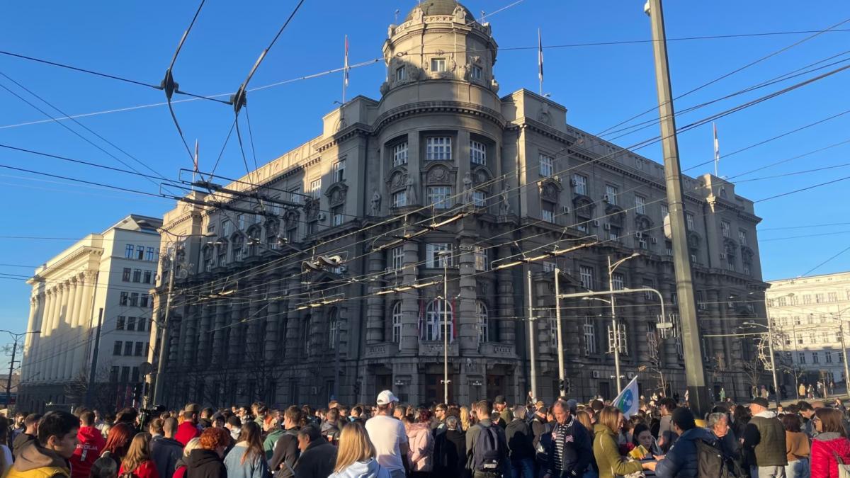 Сербия здание правительства