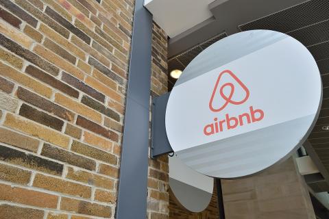 Airbnb внедряет ИИ-агента Qwen3 от Alibaba Cloud вместо ChatGPT Airbnb внедряет ИИ-агента Qwen3 от Alibaba Cloud вместо ChatGPT