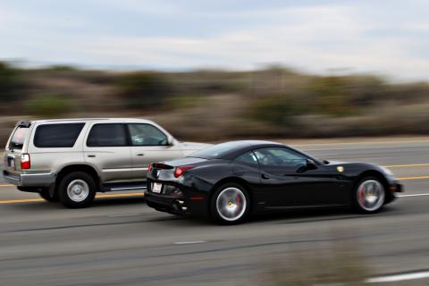 Обгон гужевой повозки разрешён при запрещающем знаке — автоэксперт