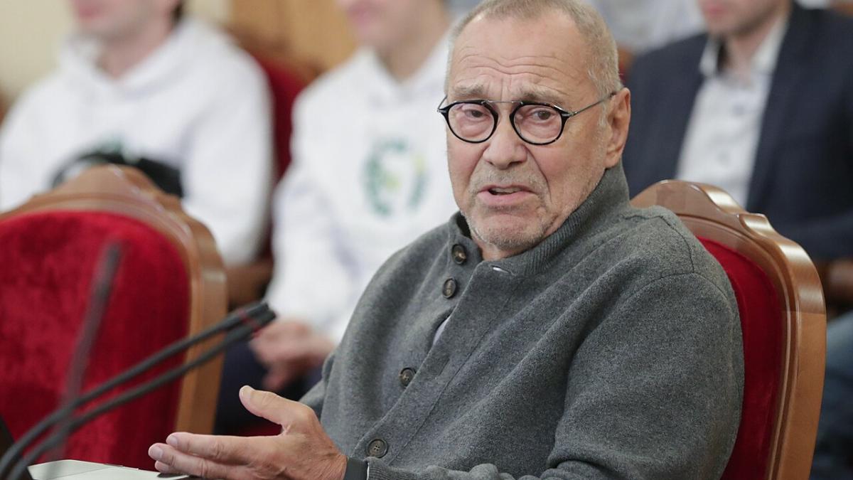 Андрей Кончаловский Андрей Кончаловский