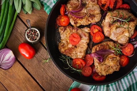Trader Joe’s представил рецепт свиных отбивных с ананасом и соусом сояки
