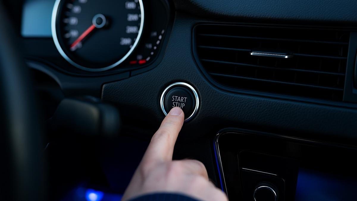 Кнопка Start-Stop в автомобиле
