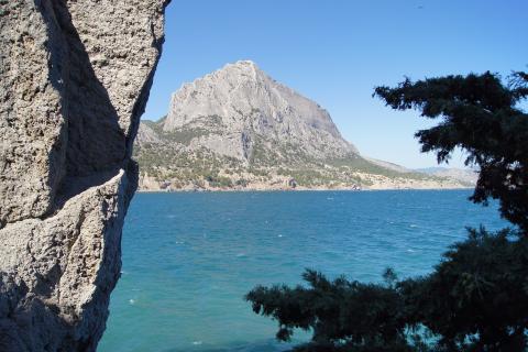 В Геленджике море тёплое до середины октября, в Крыму остывает быстрее