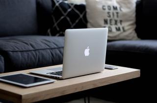 MacBook Pro M5 вдвое быстрее M4 в популярных играх — Andrew Tsai MacBook Pro M5 вдвое быстрее M4 в популярных играх — Andrew Tsai