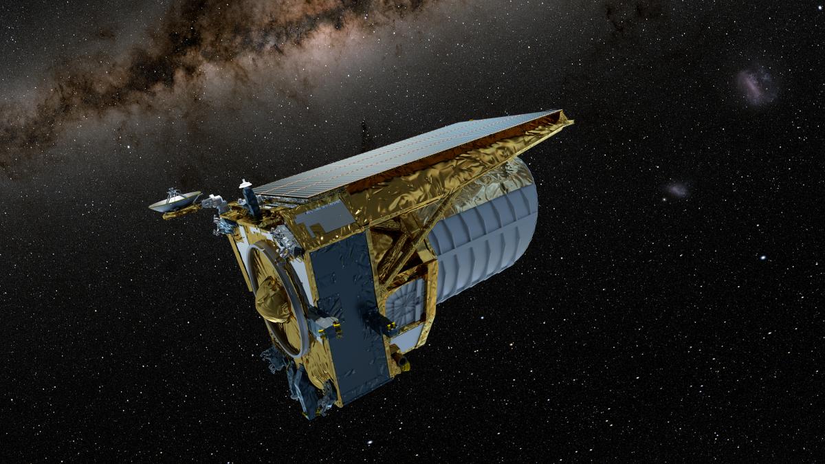Euclid looking into the Universe ESA24697255