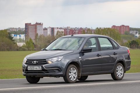 Lada Granta подешевела на 9% на вторичном рынке в России — данные 