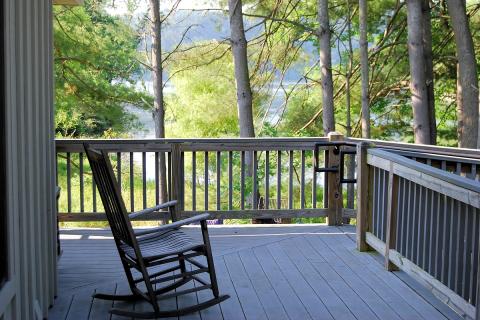 Учёные отмечают: знакомые ароматы и вкусы помогают воссоздать ощущение дома и снизить тревожность