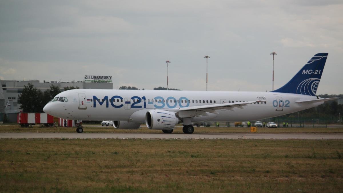 Пассажирский самолёт МС-21-300 Пассажирский самолёт МС-21-300