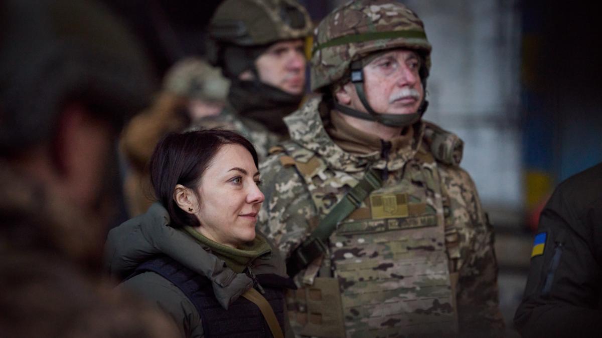 President of Ukraine met with the Ukrainian military in Bakhmut and presented state awards. (52713122514) President of Ukraine met with the Ukrainian military in Bakhmut and presented state awards. (52713122514)