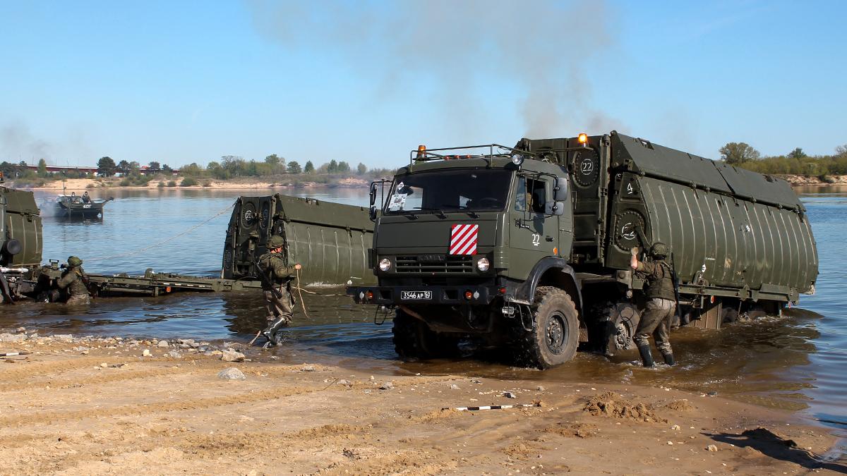 военный камаз военный камаз