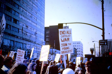 Нынешние протесты студентов в США сравнивают с протестами во время войны во Вьетнаме