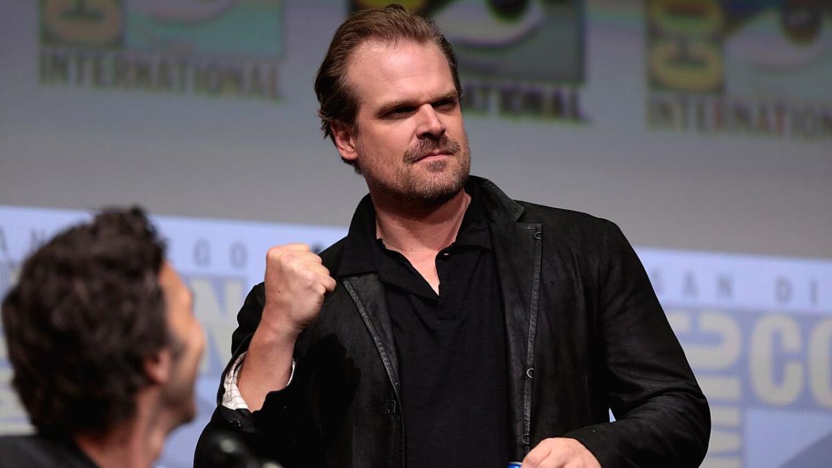 Дэвид Харбор