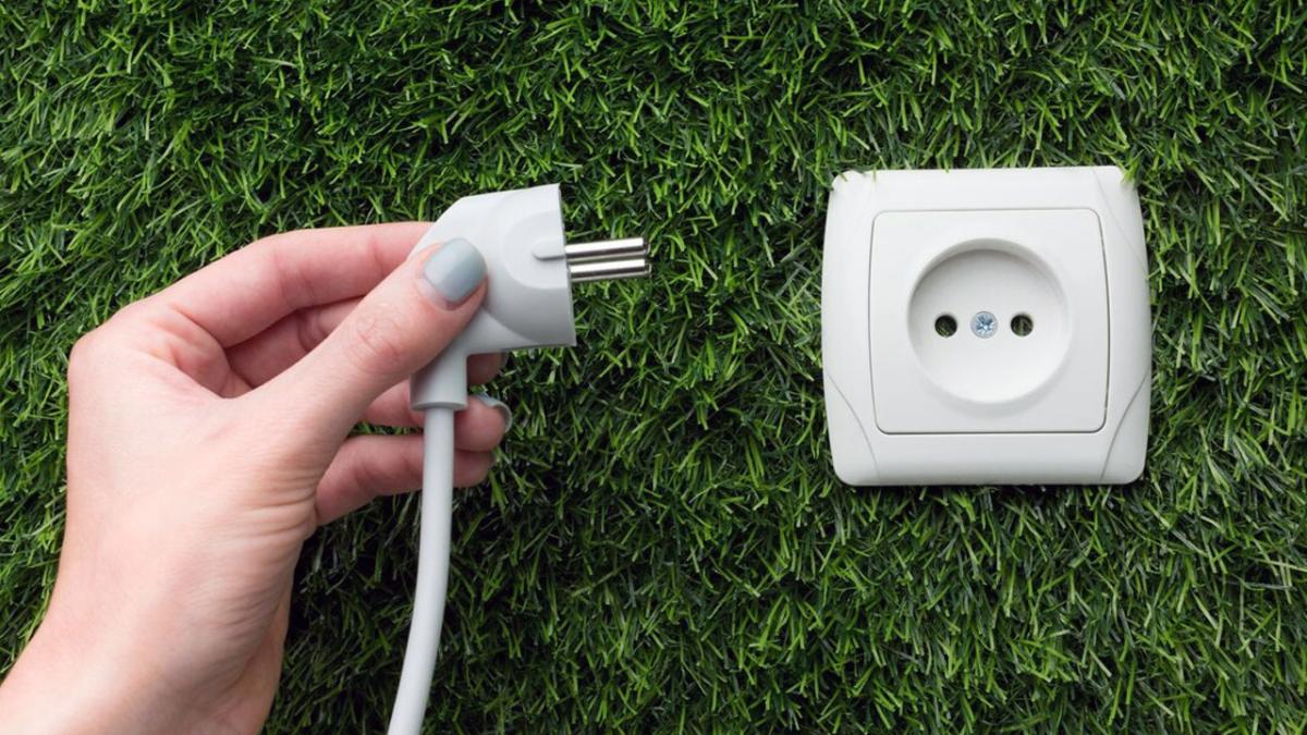 Розетка с вилкой