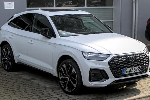 Кросс-купе Audi Q5 Sportback, Mercedes GLC Coupe и BMW X4: цены и двигатели в России
