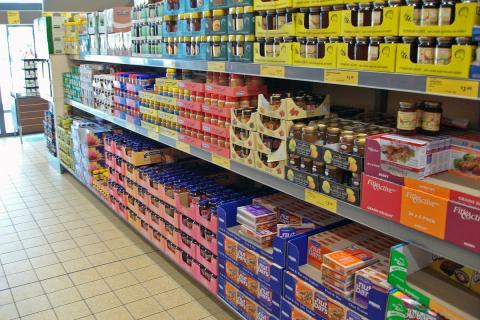 Депутат Ржаненков вызвал споры, купив продуктов на 1040 рублей в рамках эксперимента