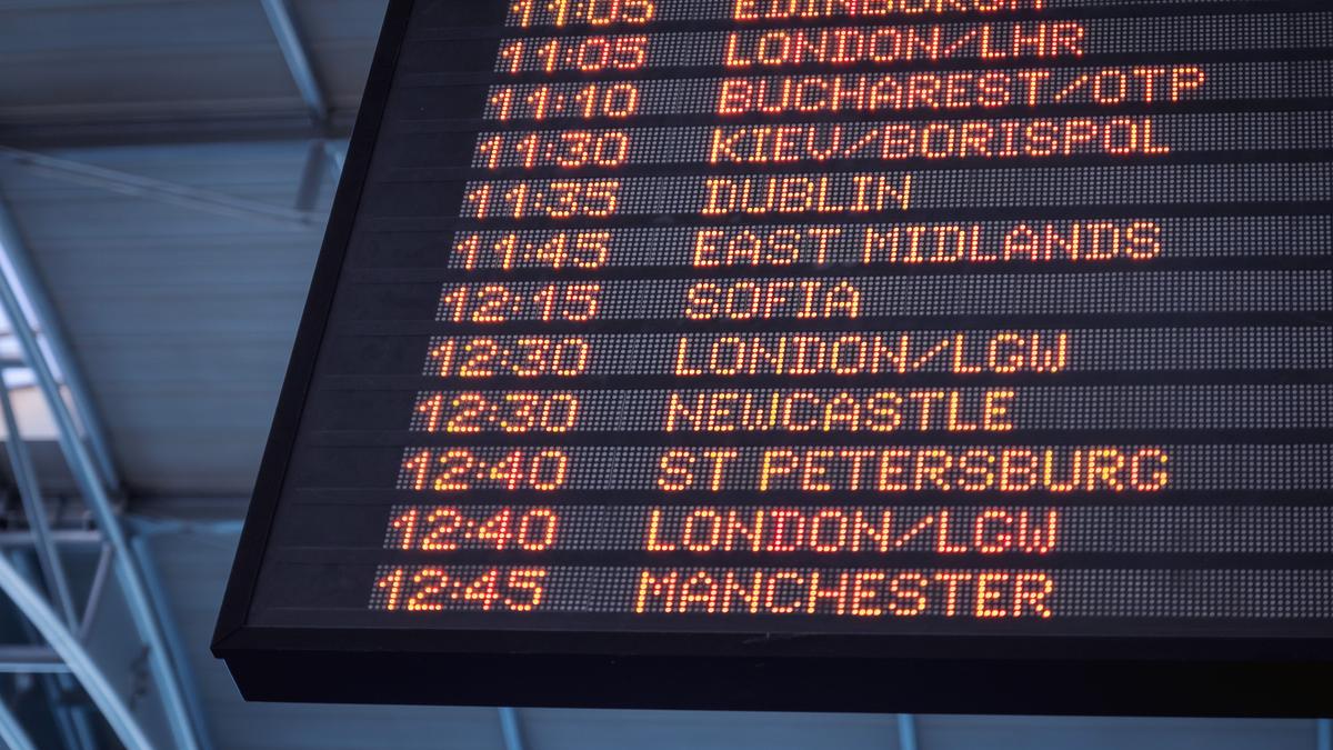 Табло в аэропорту