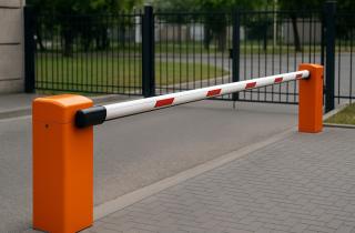 При установке шлагбаума нужно обращаться в полицию — юрист Юлия Цветкова