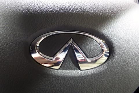 Ступичные подшипники на Infiniti FX изнашиваются к 70 тысячам км — автомеханики