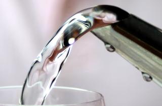 Суд обязал обеспечить питьевой водой 22 села Калачинского района