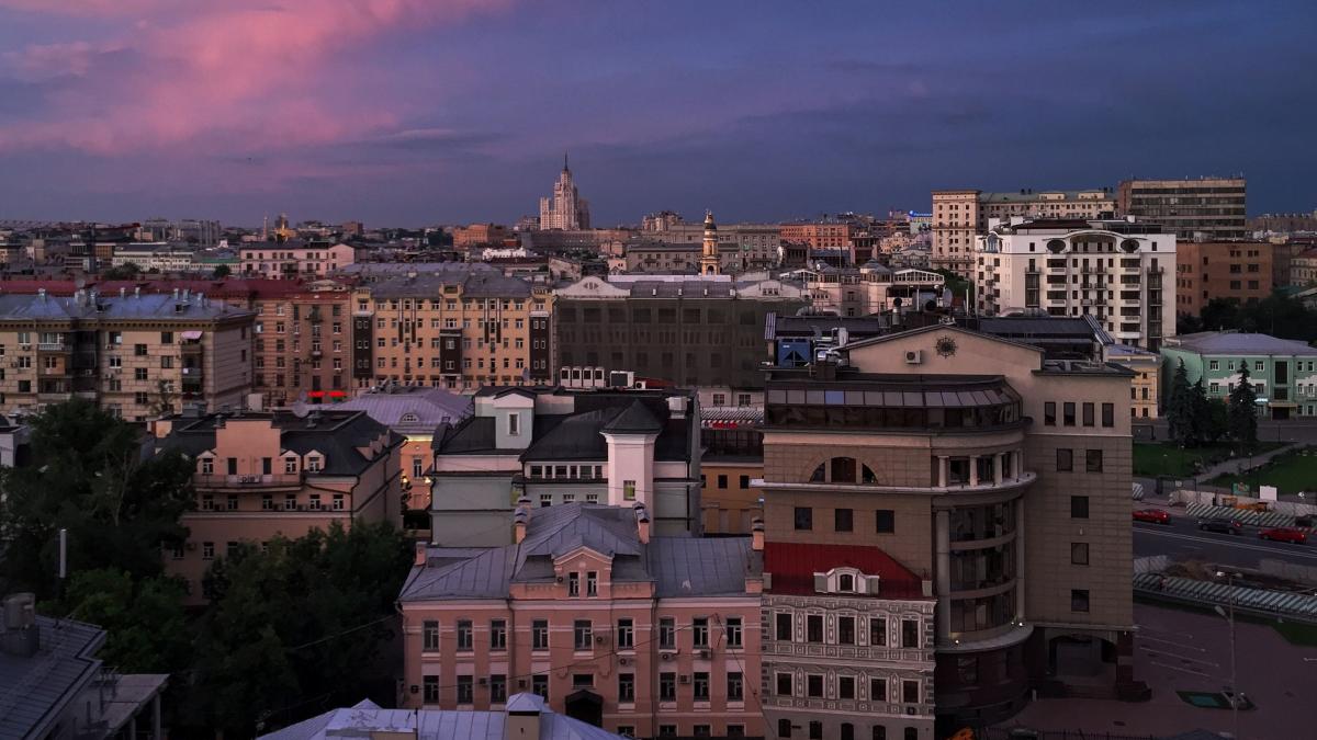 Москва, вид  на район Якиманка
