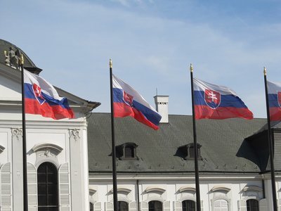 МВД Словакии: покушение на премьера ставит страну на грань гражданской войны