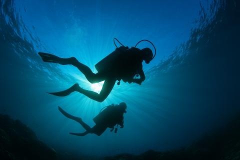 Дайвер нашел крупнейший клад римских монет у побережья Сардинии — эксперт