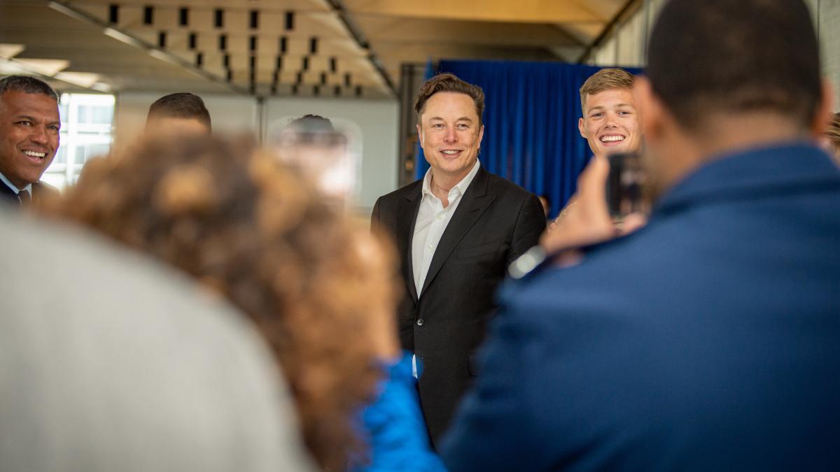 USAFA Hosts Elon Musk (Image 1 of 17) USAFA Hosts Elon Musk (Image 1 of 17)