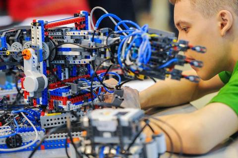 Объем рынка промышленных роботов в России составил 7 86 млрд рублей — Ъ