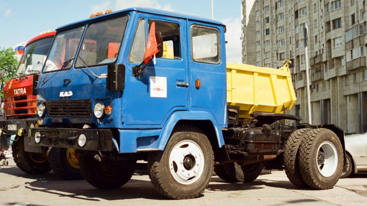 КАЗ-608В Колхида Тягач