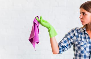 Сильно грязную микрофибру стирают в тёплой воде — House Digest