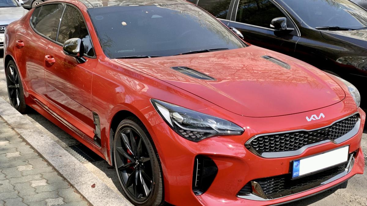 0 Kia Stinger 0