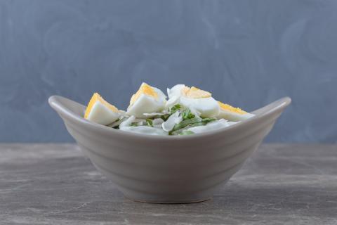 Рецепт салата с красной икрой для праздничного стола
