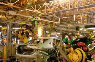 Директор Piaggio Group обвинил ЕС в просчётах промышленной политики на фоне роста Китая