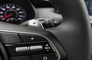 Подрулевые переключатели впервые появились на болидах Ferrari и изменили автоспорт Подрулевые переключатели впервые появились на болидах Ferrari и изменили автоспорт