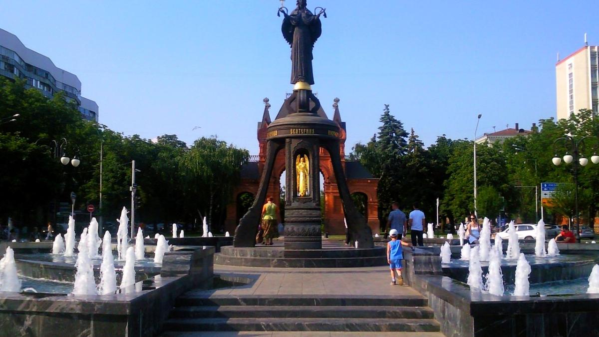 Памятник Святой Екатерине в Краснодаре Памятник Святой Екатерине в Краснодаре