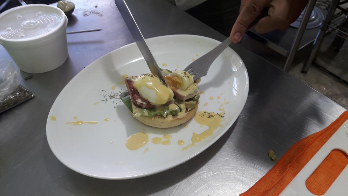 Huevos benedictinos, Mazatlán, 24 de enero de 2023 04