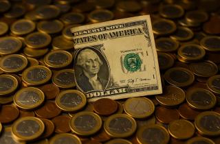 В Екатеринбурге в ряде банков появились новые доллары